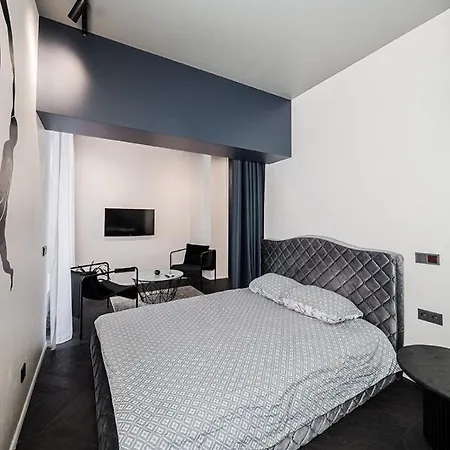 Butas Su Jacuzzi Kauno Miesto Centre *