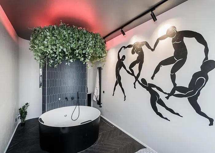 Butas Su Jacuzzi Kauno Miesto Centre *