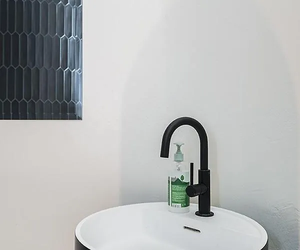 Butas Su Jacuzzi Kauno Miesto Centre *